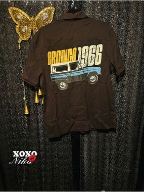 Men’s Ford Bronco 1966 Button-down Graphic Shirt – Size Small